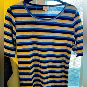 LuLaRoe GiGi Blue gray black Yellow fitted shirt. Matched skirt for outfit!